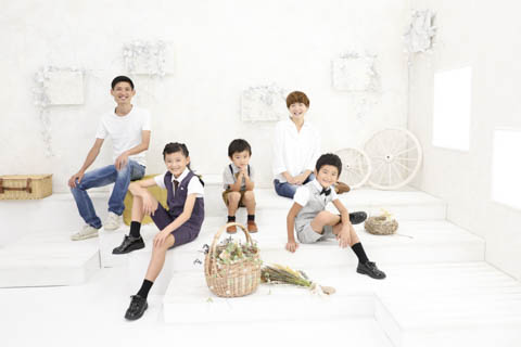 リンクコーデでおしゃれな家族写真を！服装のアイディアをご紹介茨城・千葉の出張撮影七五三写真&家族写真、マタニティフォト