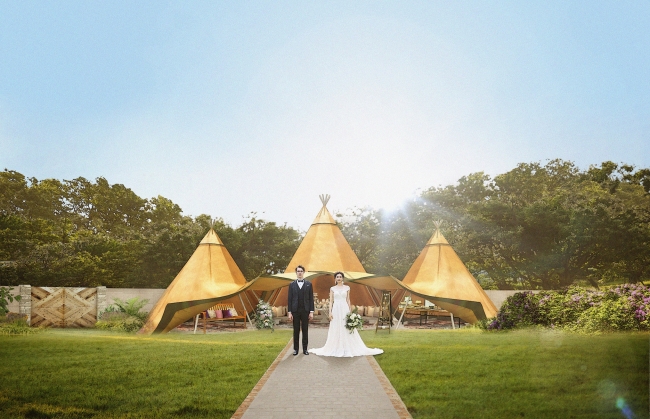 キャンプ好き必⾒！キャンプをテーマにした結婚式の演出実例大阪・神戸・東京でオリジナル結婚式をオーダーメイドプロデュース フリーダムウェディング