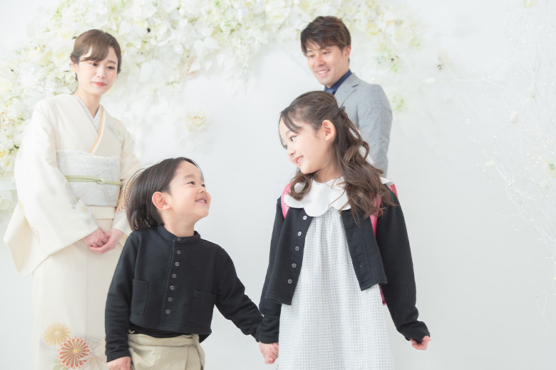 七五三の兄弟コーデはどうする？性別・年齢別におすすめ服装を解説 写真だけの七五三も！スタジオもなみコラム記事