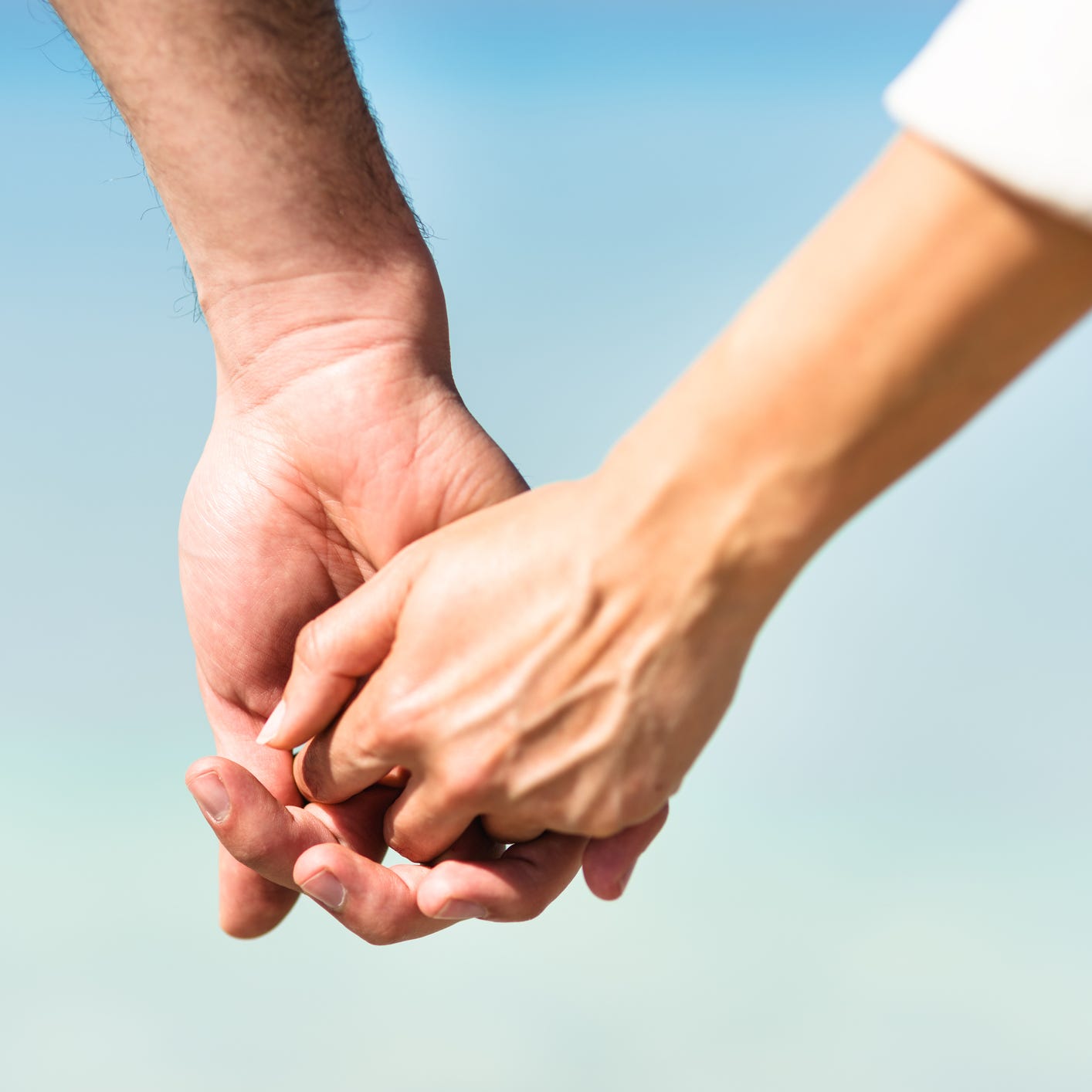 日常 パートナーとの手の繋ぎ方が しっくりこない！ お悩みの方は ぜひお試しくだされ🤗✨✨✨ おらんて 冷静皆さんは「自己流」パートナーとのこだわりってありますか？？ パートナーができた時に共有したい ことでもぃぃょ🤩 コメント欄で教えてね♥️ ___＊＊___