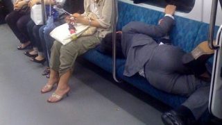 電車で寝ている姿勢から見えてくる、疲労具合とは？東京 渋谷 整体・鍼灸・不妊・頭痛・肩こり渋谷駅より徒歩5分- ふくもと治療院