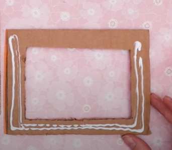 夏の思い出の写真を貼ろう♪貝殻が可愛い写真立ての作り方ほいくびより