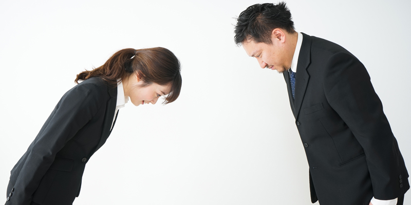 敬語文例「良いお年をお迎えください」目上に使ってもOK？ - 2025年賀状無料テンプレート巳年