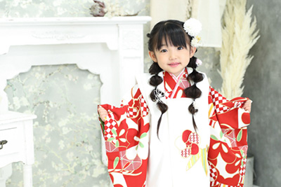 楽天市場 七五三 ドライフラワー 子供 髪飾り ナチュラル ヘアアクセサリー 袴 女の子 ひなまつりジャスミン&かすみ草ヘアード 8本セットヘアピン 卒業式 日本製 753 ドレス 子ども かんざし 花 発表会 撮影 リングガール 3歳 七歳 三つ編み ヘッドドレス 小学生