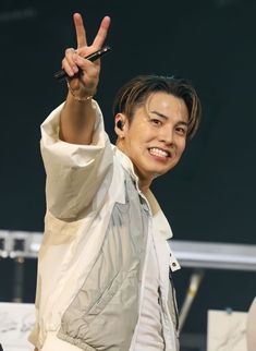 RIKU、フォト＆ワード集への覚悟と“16人兄弟”THE RAMPAGEへの思いを明かす - 推し楽