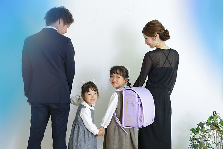 おしゃれな家族写真におすすめの服装&飾り方こども写真館プレシュスタジオ 七五三やお誕生日に