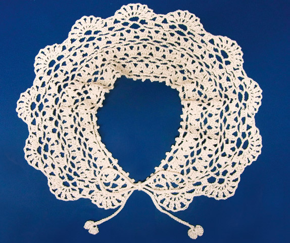 着ぶくれせずに重ね着感*簡単かぎ針編み*つけ襟