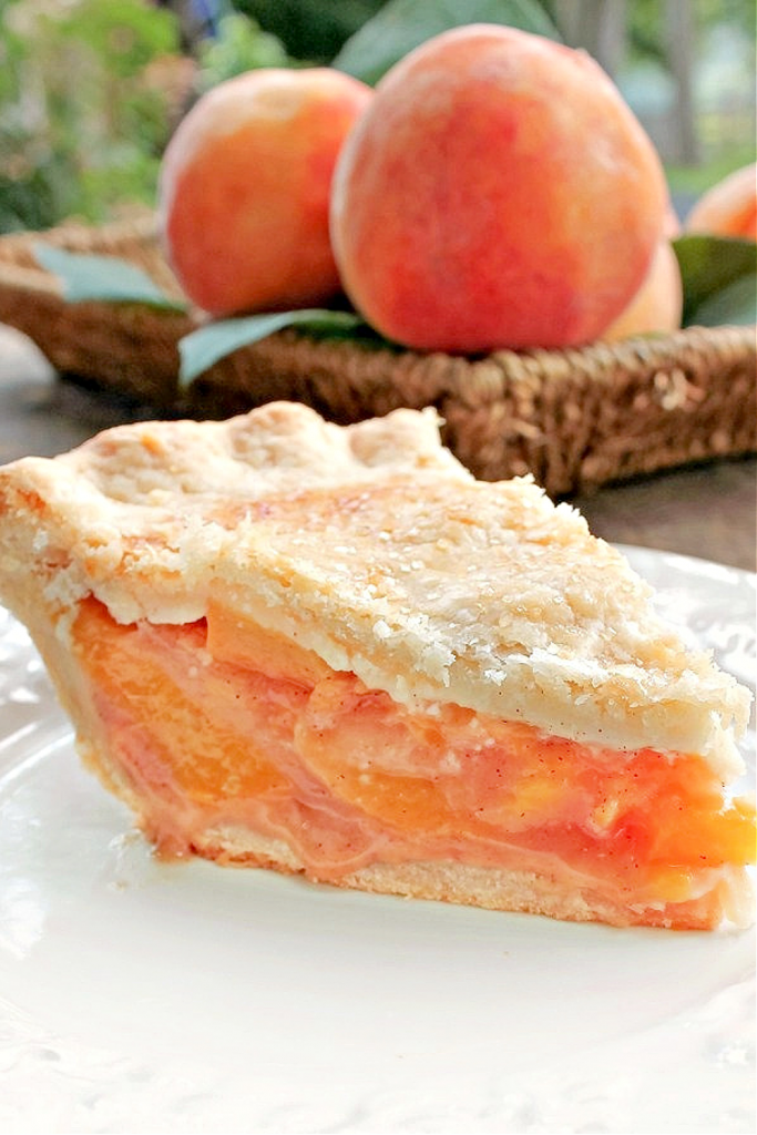 Heavenly Fresh Peach Cream Pie