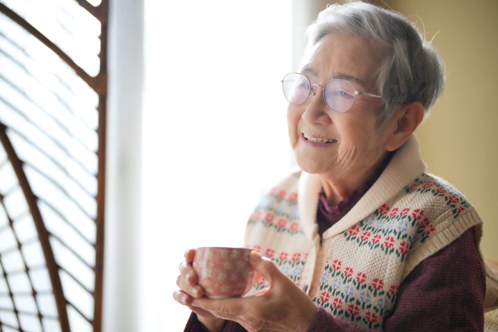 2ページ目 選考委員も癒された新・癒し系時代奇譚 収録作「よもぎの心」を大公開 第99回オール讀物新人賞受賞『首ざむらい世にも快奇な江戸物語』 由原かのんためし読み - 本の話