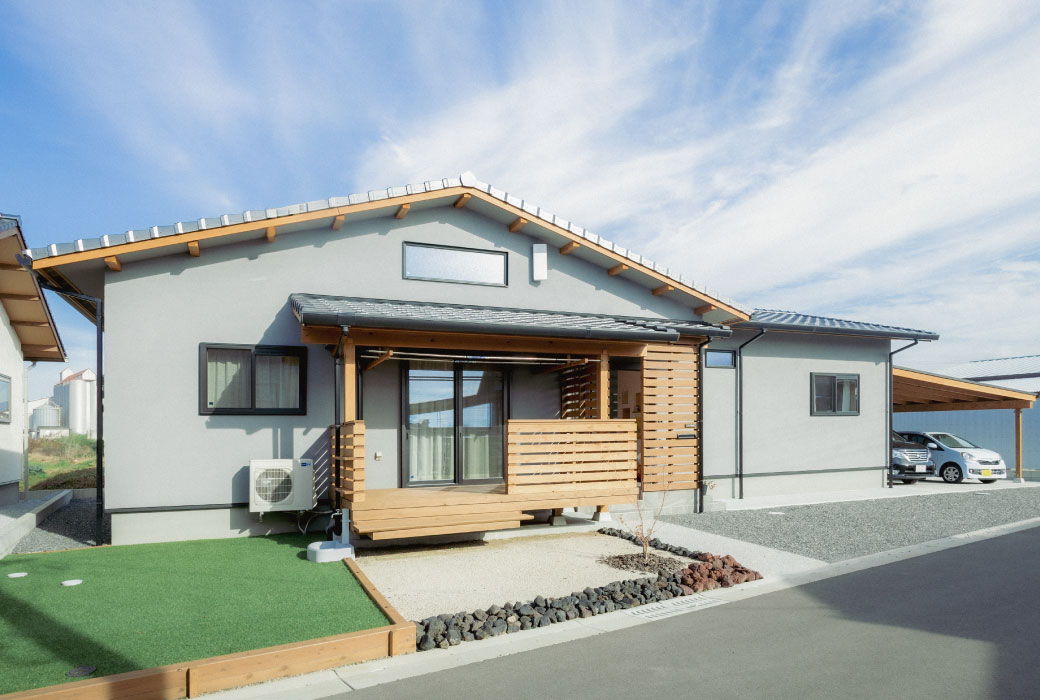 家族団らんの家