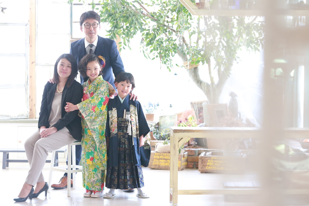 七五三 洋装派と和装派ママの〝当日の流れ“と〝コーデ”をチェック！スタジオキャラット七五三・お宮参り・成人式・マタニティフォトの写真撮影