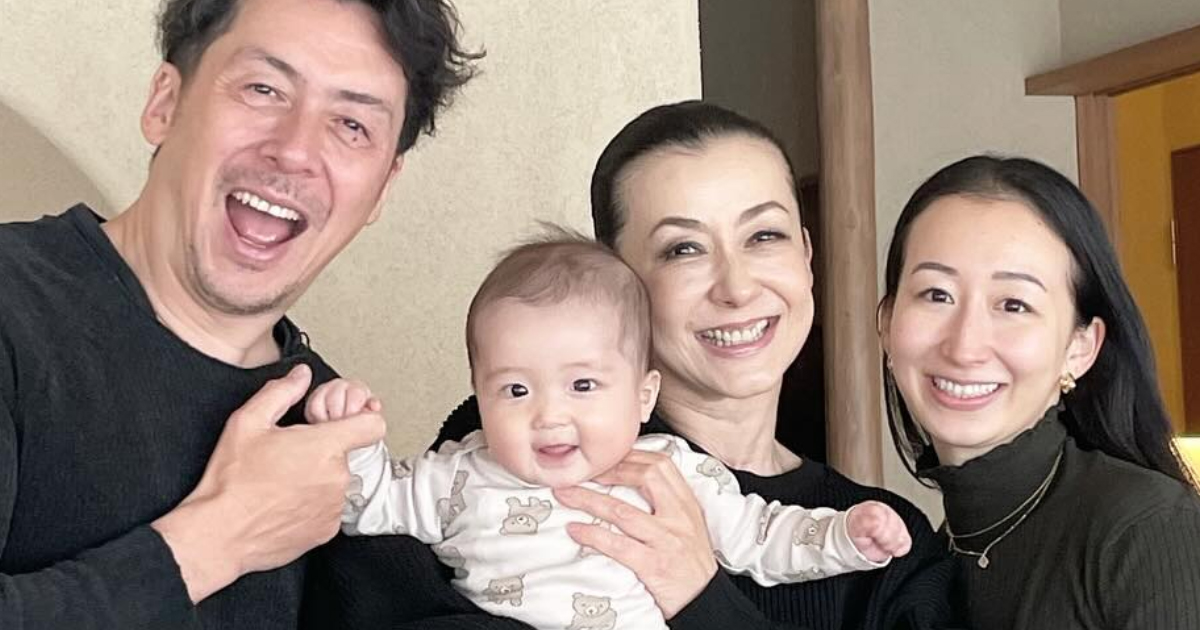 桐島かれん×桐島ノエル「母・洋子が認知症に。聡明だった母は自分が自分でなくなる不安に取りつかれ、精神的にもひどい状態だった」介護はプロに任せたほうが甘えやすい。「鈍感さ」も実は大事＜前編＞介護婦人公論.jp