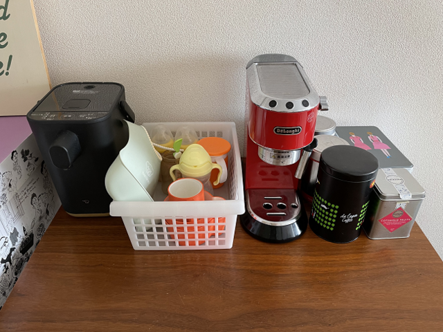 プラスチック 水切りラック 手入れが簡単 洗いやすい 哺乳びんホルダー キッチン収納 A 食器保管 カバー付き 水切りかご 食器ドレンバスケット食器乾燥ボックス 幼児用品 哺乳用品収納ケース 哺乳瓶収納 赤ちゃん用品 デザイン2 キッチン 食器収納ケース水切り