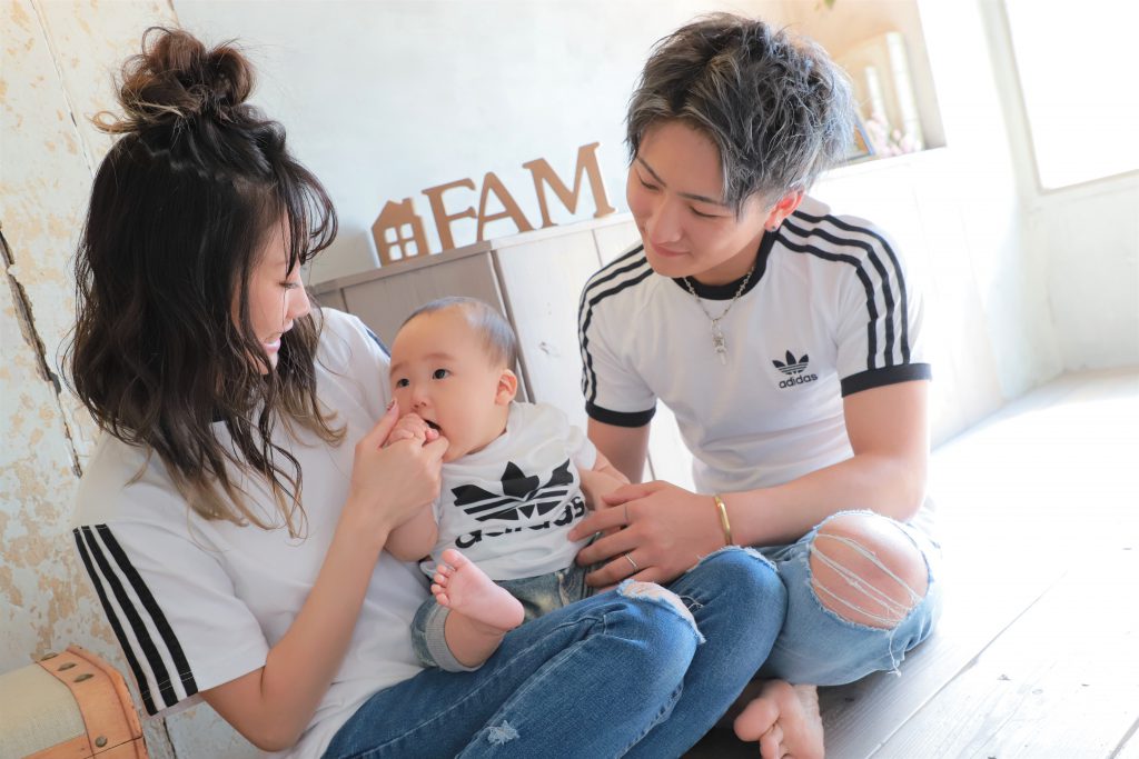 ハーフバースデーに写真を残そう。わが子のハーフバースデーは、家族みんなの成長記念日LOVEGRAPH Journal