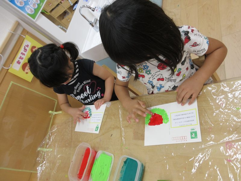 暑中見舞い かわいい 子供 動物 スイカのイラスト素材23256055- PIXTA