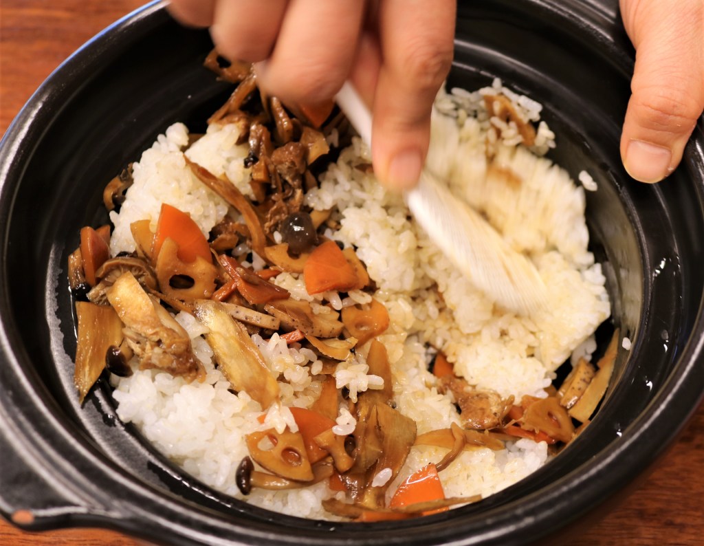 ぐっち夫婦 「すし太郎」で子どもの日はちらし寿司パーティ！VERY