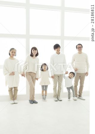 マネしたい♪「ユニークな家族写真が撮りたい！」おもしろポーズ&撮り方アイデア集kosodate LIFE 子育てライフ