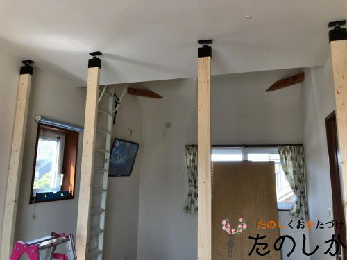 両側から使える壁面収納を子ども部屋の間仕切りに。 - オーダー家具・壁面収納・収納ラボ