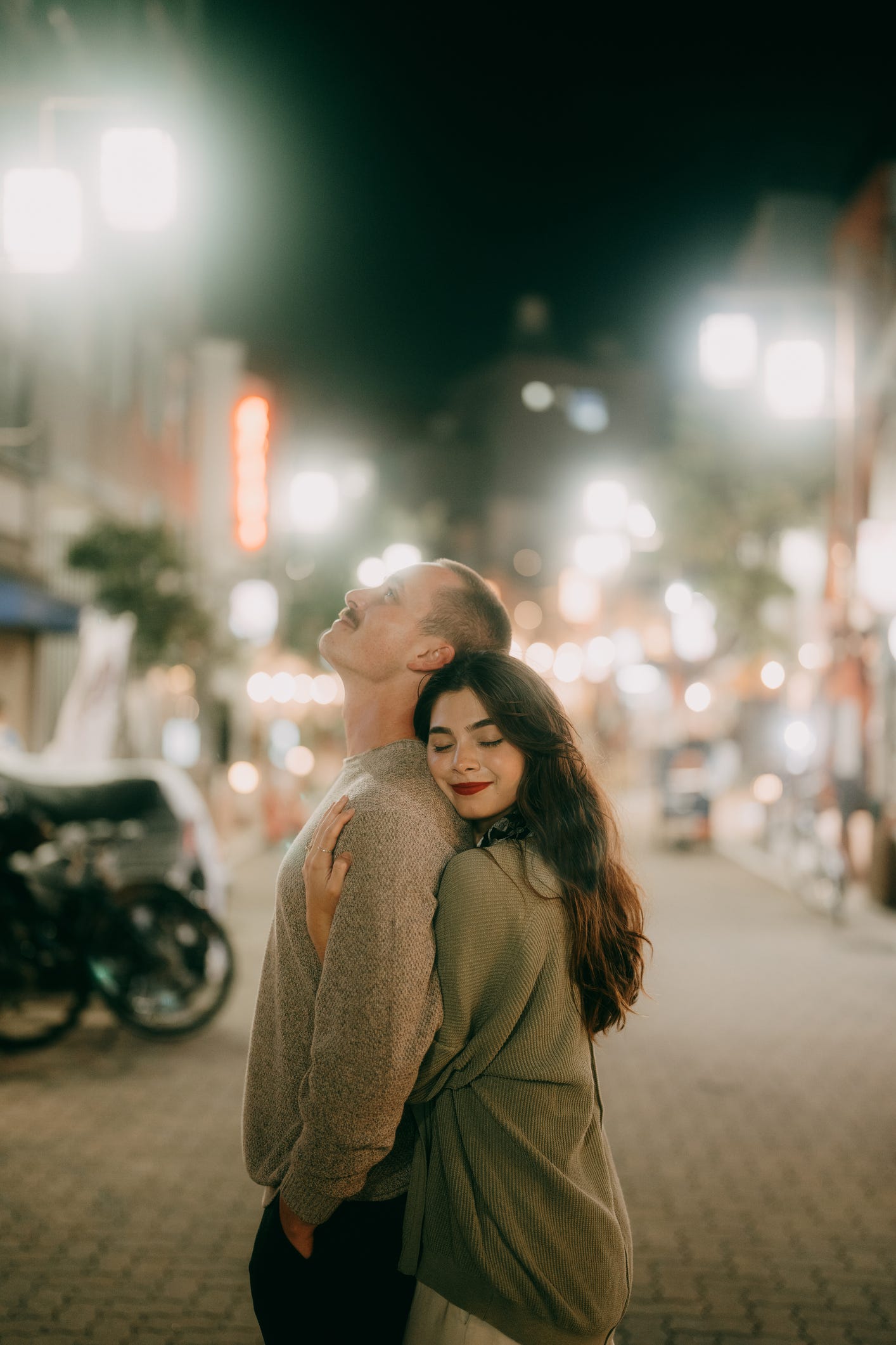 女友達の可愛いハグの仕方！男性がぎゅーとされて嬉しいと思う理由も！BELCY