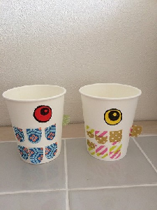 紙コップ＆ペットボトルの簡単けん玉 明日の保育ですぐ使える ちょこっと遊び８ みんなの幼児と保育