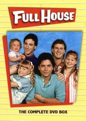 ジェシーおじさん”ことジョン・ステイモス、オルセン姉妹の『フルハウス』解雇を命じていた？！ MTV NEWS