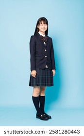 通学する制服の女子中学生の写真素材72504080- PIXTA