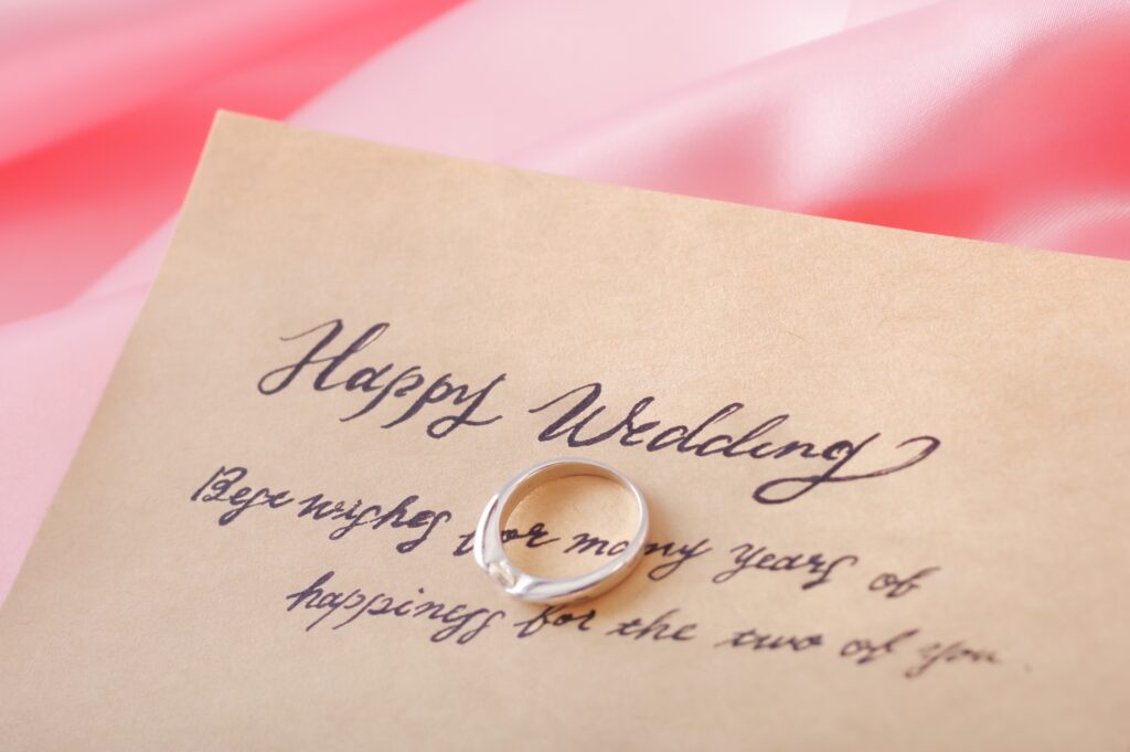 結婚祝いに英語でメッセージを贈るヒント！シーン別の例文＆おすすめのギフトもご紹介Giftpedia byギフトモール&アニ