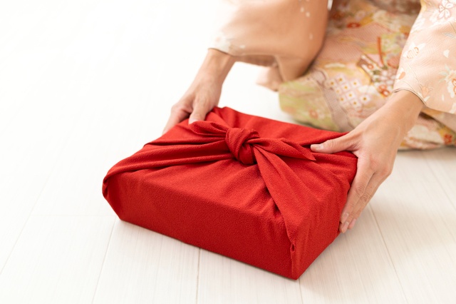 実家・義実家へのお年賀 贈る時期や喪中のマナーを再確認して気持ち良い新年を迎えようMOOD MARK IDEA ムードマークアイデア