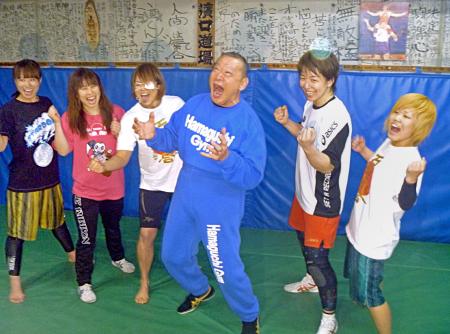 チビリンピック ４年ぶりフル開催で浜口親子「気合だ」連呼 京子さん「ウルッときた」 - スポーツ写真ニュース : 日刊スポーツ