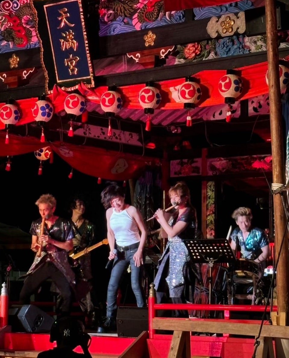 神野美伽-神野美伽 ベストセレクション~旅立つ朝~ 神野美伽CD - 楽園堂 演歌・歌謡曲のCD・カセットテープ・カラオケDVDの通販ショップ