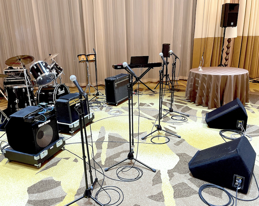 手ぶらでOK！結婚式向けバンド機材レンタル @ コットンハーバー横浜 野外テラス - パプリカミュージックレンタル