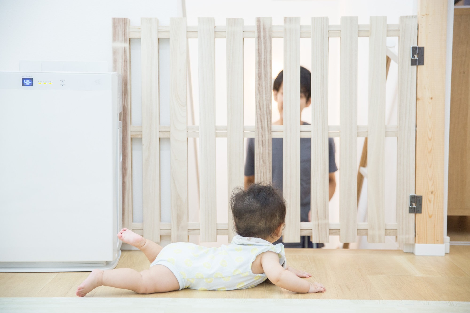 階段上におすすめのベビーゲート17選穴開けないタイプも！階段上不可はなぜ？ランク王