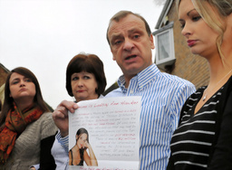 逮捕されるまで空白の2年7カ月の記録 英國女教師Lindsay Ann Hawker殺害事件- kiri-san.com - おしゃれきり教室