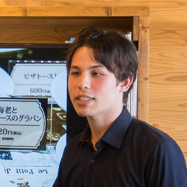 身近にあるフランスを探そう！日仏ハーフと第2外国語が仏語女子大生が街ブラして見つけた枚方市駅周辺のフランス - 枚方つーしん