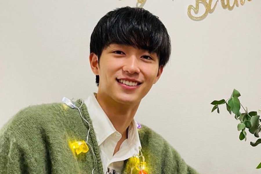 沢村一樹＆長男・野村大貴が登場 親子で遊び心あふれるスーツ姿オリコンニュース ORICON NEWS