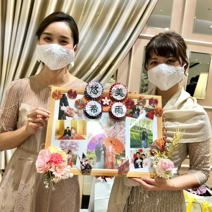 結婚式を彩る似顔絵ウェルカムボード mariko 結婚式 ウェディング ボード ウェルカムボード サンクスボード 新郎 新婦 友人 両親 祖父 祖母おじいちゃん おばあちゃん似顔絵おむすび