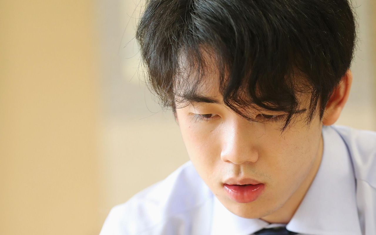大志 藤井聡太のいる時代 成長編：８ 将棋盤を覆って号泣、母がひっぺがした：朝日新聞