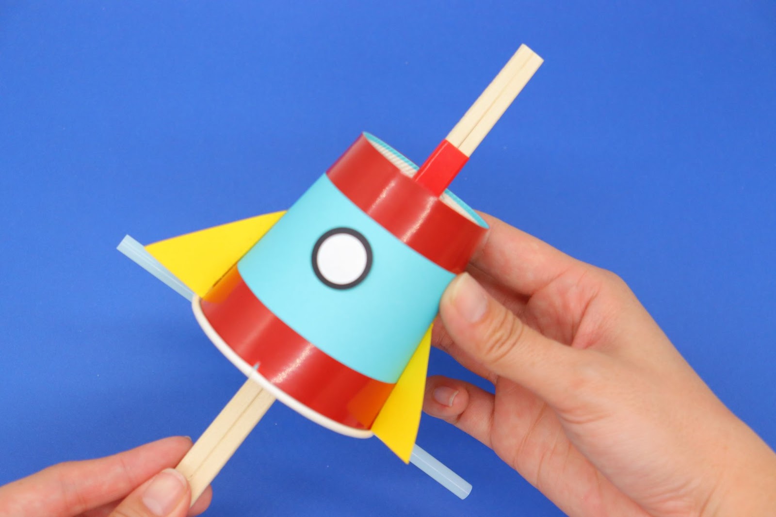 今日はプレ保育の日でした✨ 傘袋でロケットを作ったのですが ビックリするくらい勢い良く飛びました😆 . 面白すぎたー🤣 ぜひやってみてください✨.三重県津市ぽっぽのおうちプレ保育未就園児教室