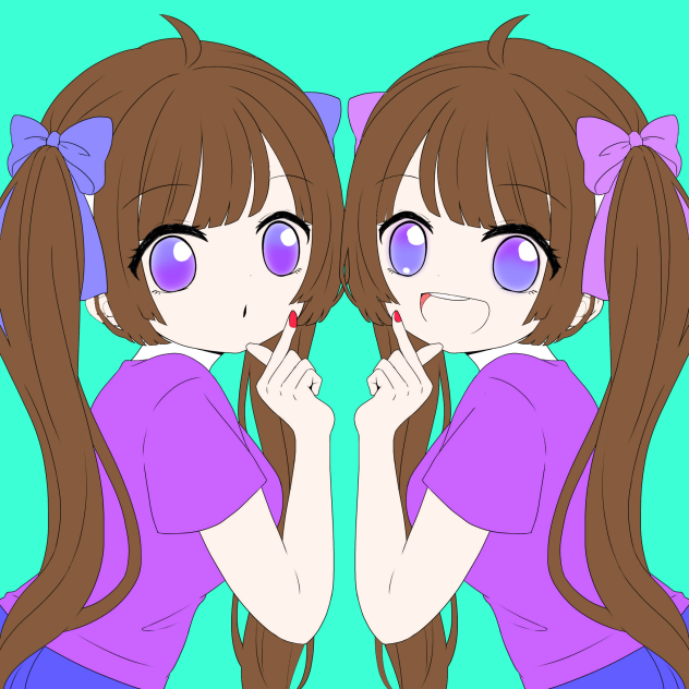 ふざけて遊ぶ双子の女の子 22751000334 の写真・イラスト素材アマナイメージズ