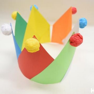 お花いっぱいで可愛い誕生会の冠の作り方保育園幼稚園行事にピッタリ。男性保育士あつみ先生の保育日誌 おすすめ絵本と制作アイデア