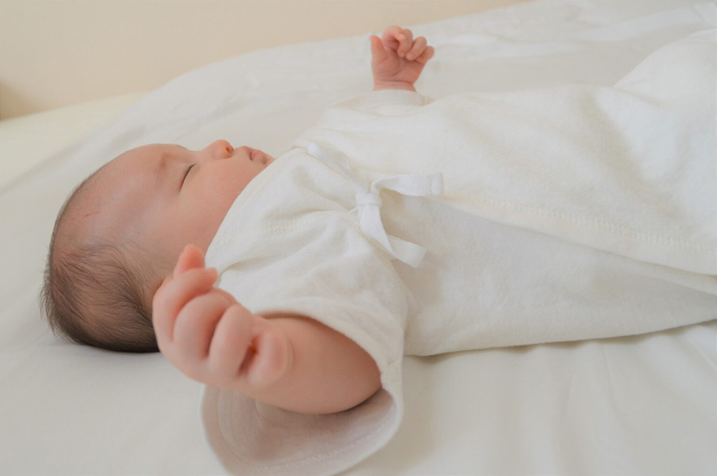 理研が分析した最良の寝かしつけ『５分間抱っこ歩き』『眠って５～８分後ベッドに』運ばれると大人しく は動物の生存本能！特集MBSニュース