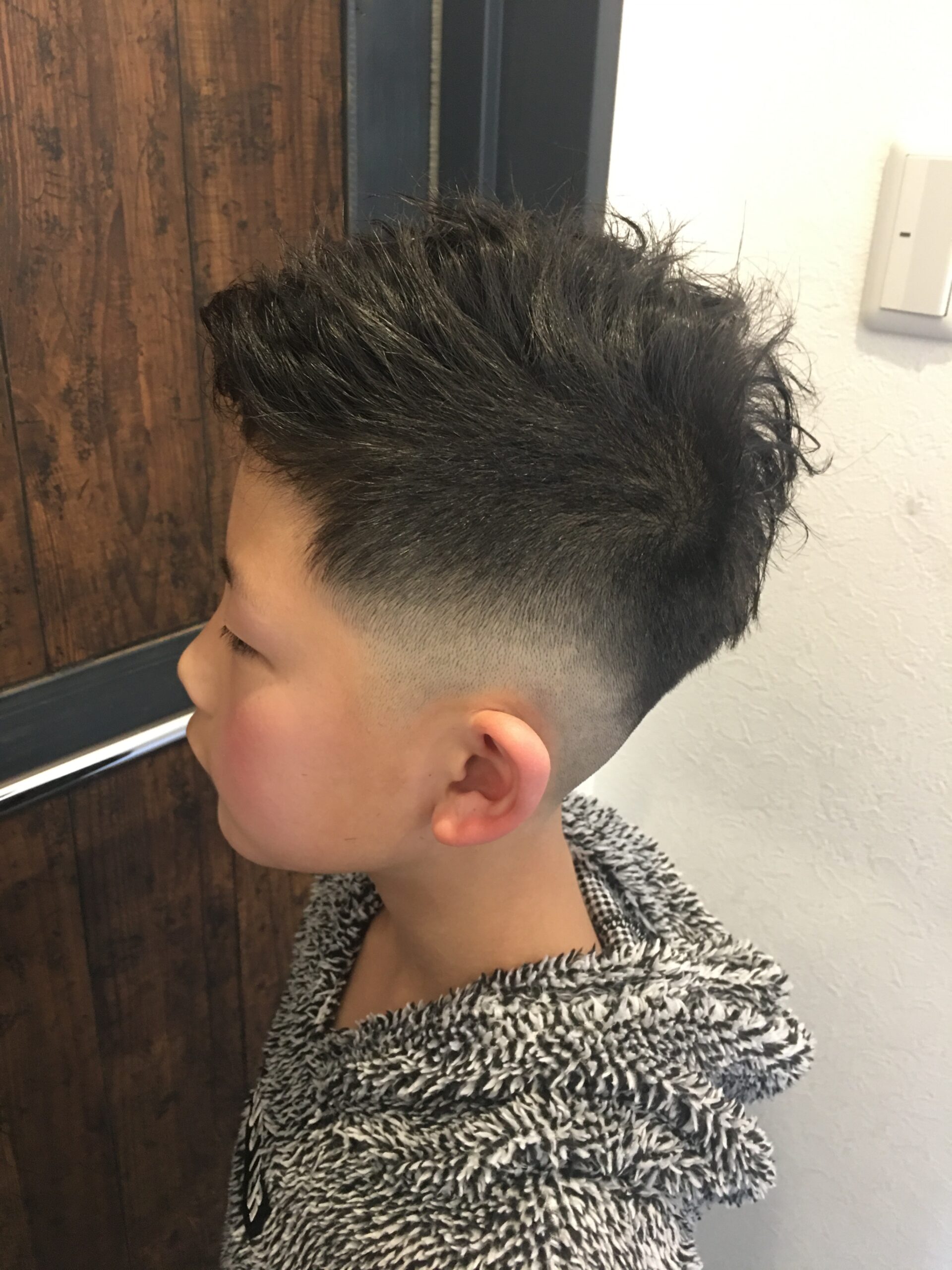 キッズカット 仙台 クロップ フェード ラインヘアカタログ高級理容室 床屋 ヒロ銀座ヘアーサロン