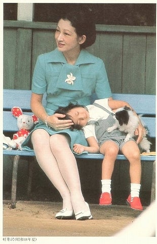 美智子さま感涙！ 黒田清子さんの「夕焼けの絵」を飾った母の日 - Aneひめ.net講談社