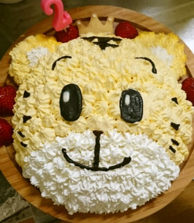 こどもちゃれんじ shimajiro_benesseしまじろう🎂バースデープレートのご紹介🍴@latt_e7 さんがお子さまの3歳のお 誕生日にしまじろうプレート を作ってくださったのでご紹介させてください🎶 𓂃◌𓈒𓐍 しまじろうバースデーケーキ🐯🎂♡ 娘の3歳の誕生日に