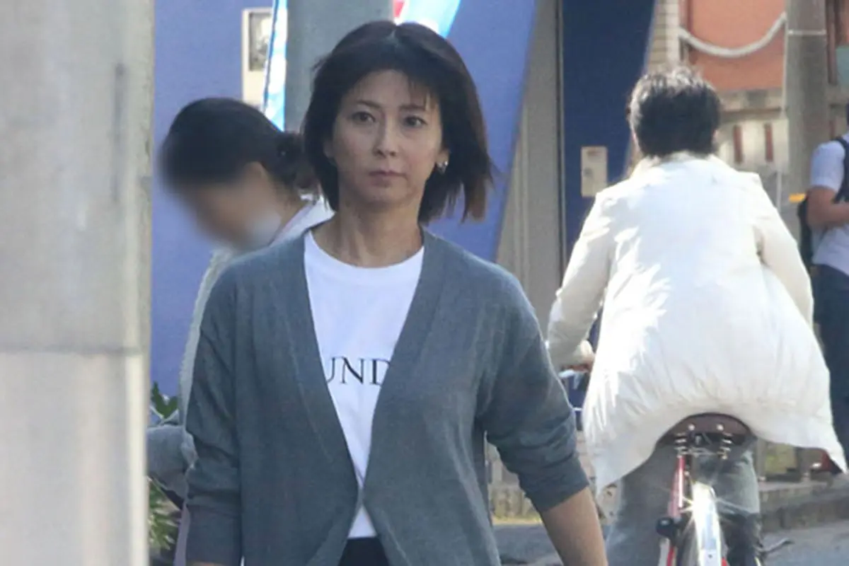 森高千里 - 千鳥・大悟プロデュース「FNS鬼レンチャン歌謡祭」にももクロ、モー娘。、AKB、マツケン、森高千里ら画像ギャラリー 12 12-音楽ナタリ