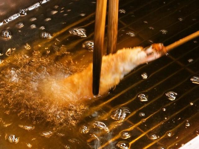 骨付鳥、備長炭やきとり、ラーメン、串カツ、しゃぶしゃぶ株式会社UMAUMA 香川県高松市