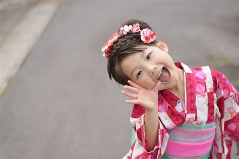 ショートボブに！ 片側編み込みで作る浴衣ヘアアレンジのやり方浴衣ヘアアレンジAll About