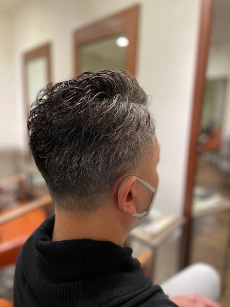 23 件の「老人」や「メンズ ヘアスタイル」のアイデアを見つけましょう老人、ヘアスタイル、グレー ヘアスタイル など