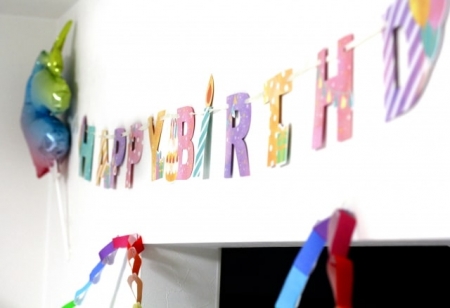 誕生日会のプレゼントの中身を当てよう