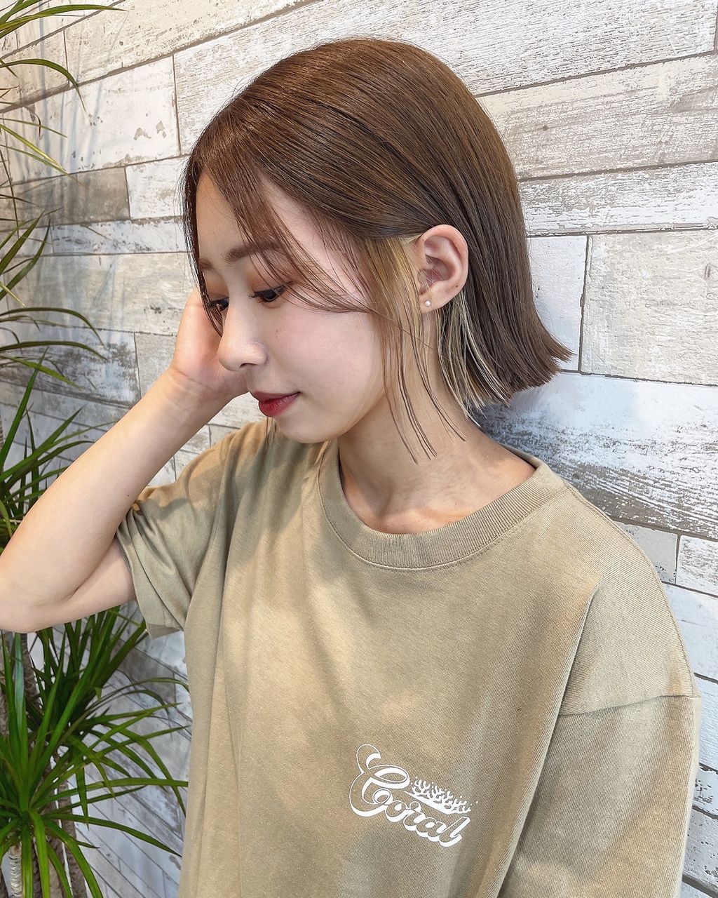 今季は逆インナーカラーがトレンド！頼み方＆したい色が決まるヘアカタログホットペッパービューティーマガジン